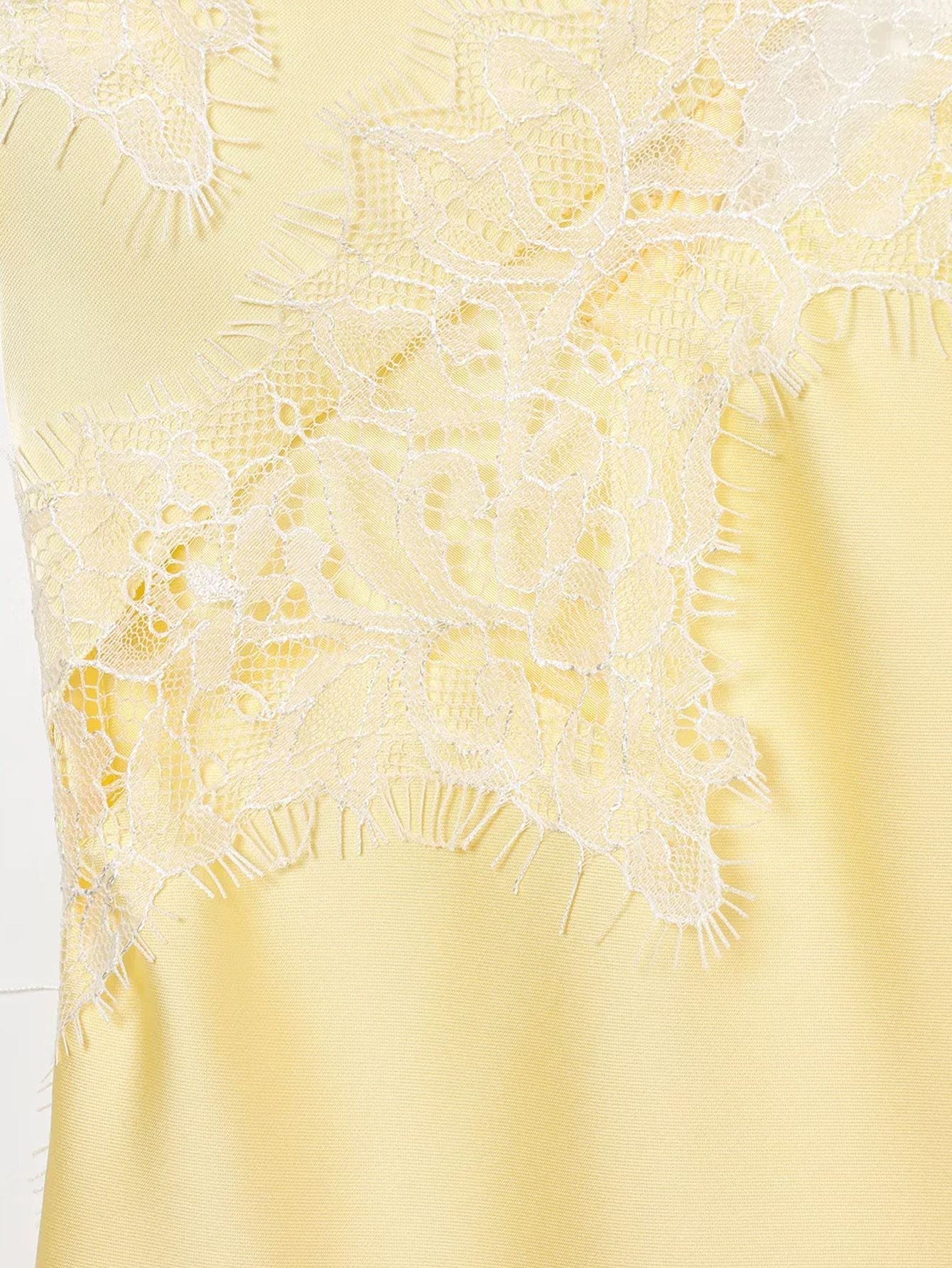 Vestido Lumière Satin – Encanto em Renda