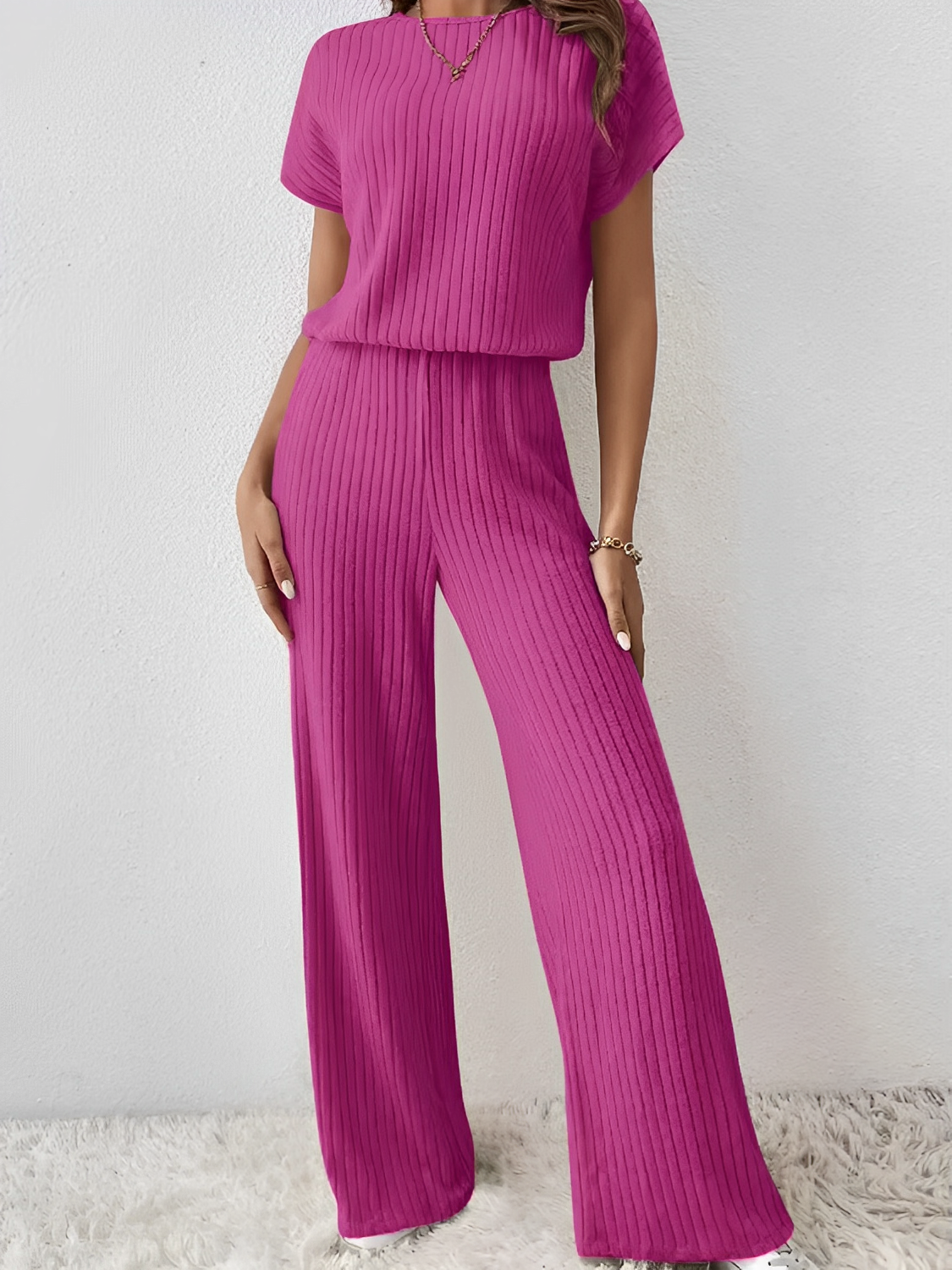 Conjunto Feminino Longo de Malha Canelada com Blusa Manga Morcego e Calça Pantalona– Maite