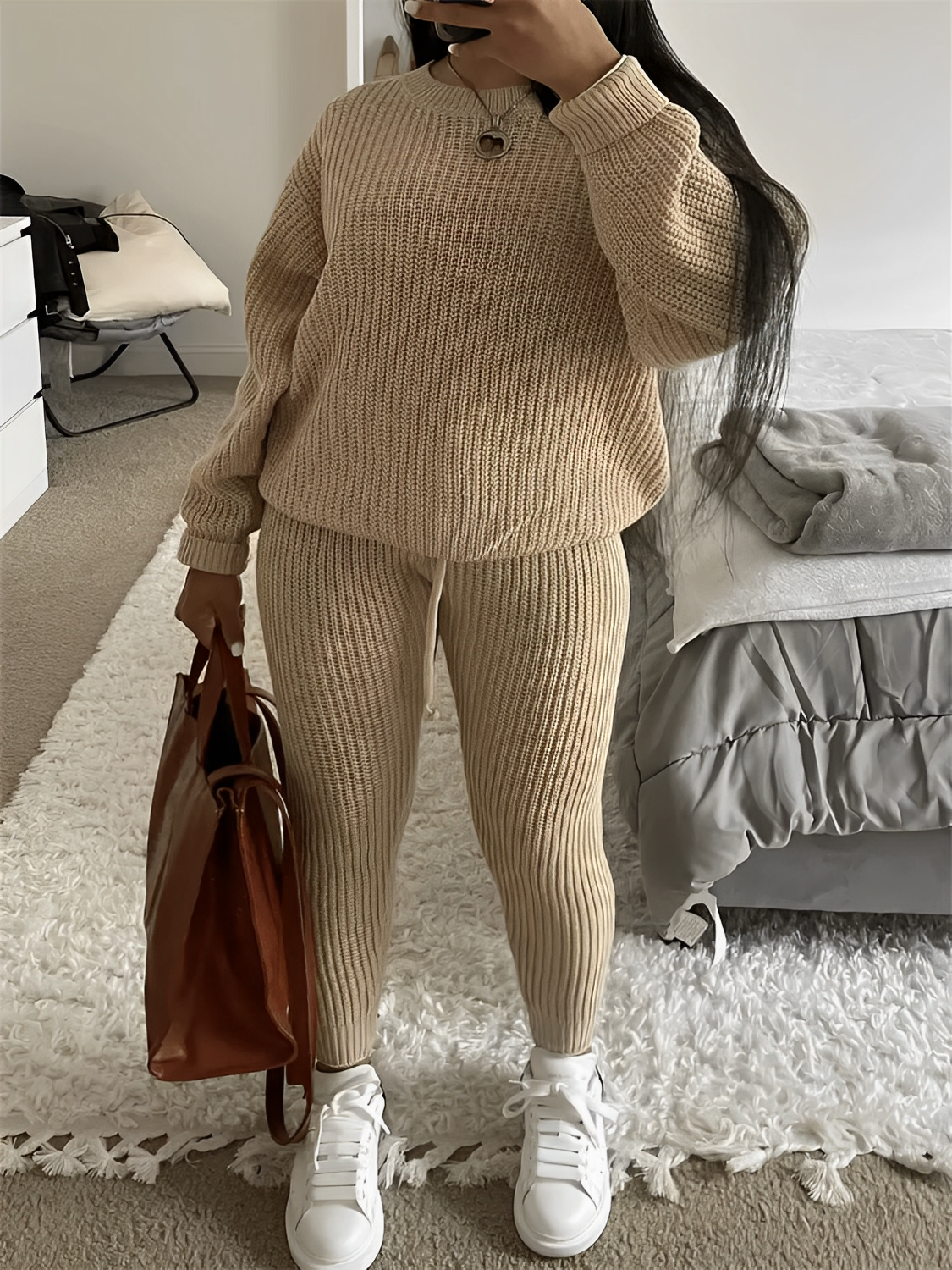 Conjunto Feminino de Tricô com Suéter Oversized e Calça Legging com Cintura Ajustável – Ranya