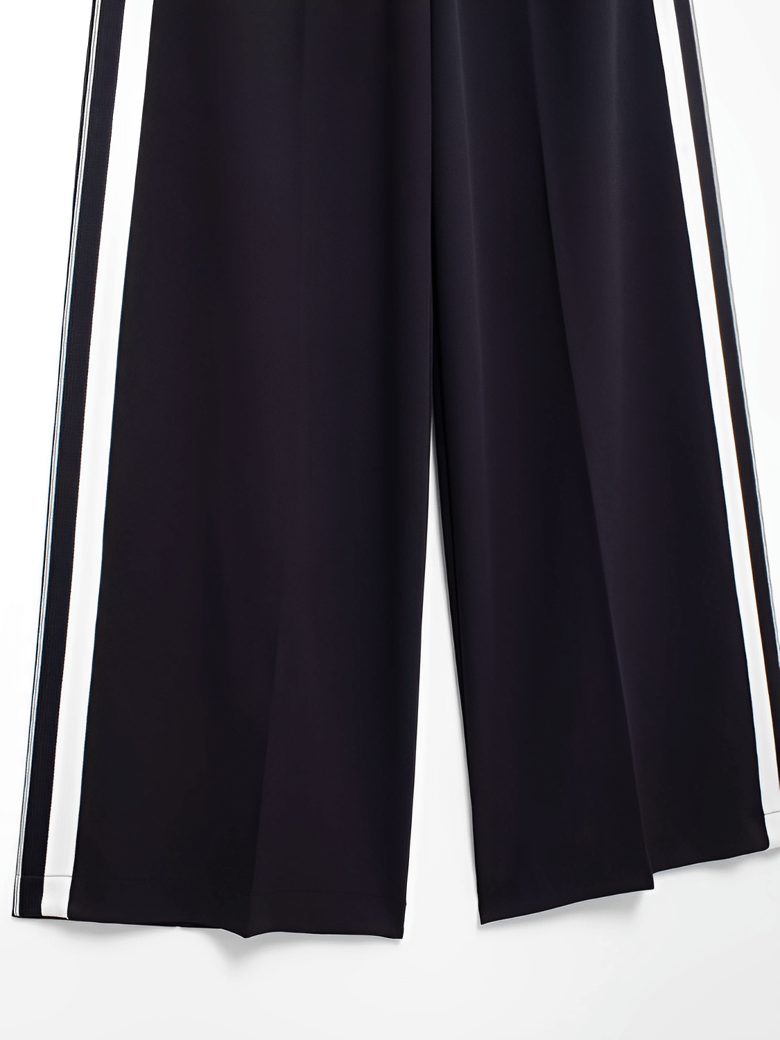 Conjunto Feminino Casual Esportivo com Jaqueta de Zíper e Calça com Listras Brancas Laterais – Fernanda