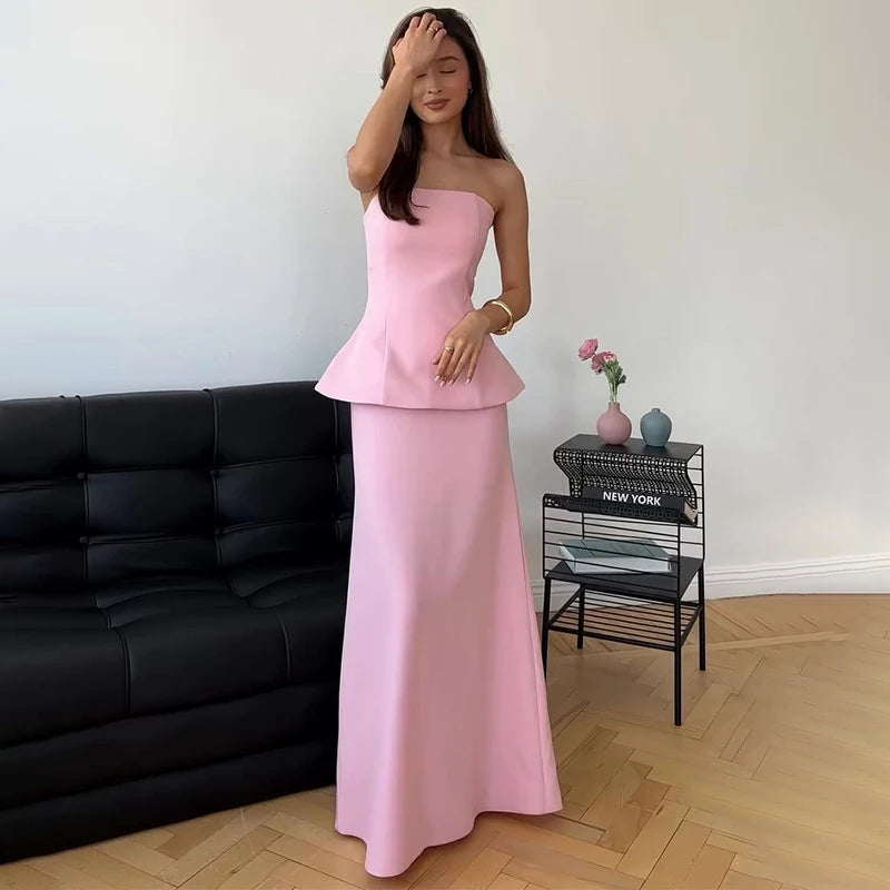 Conjunto Feminino Elegante com Top Faixa e Saia – 2 Peças