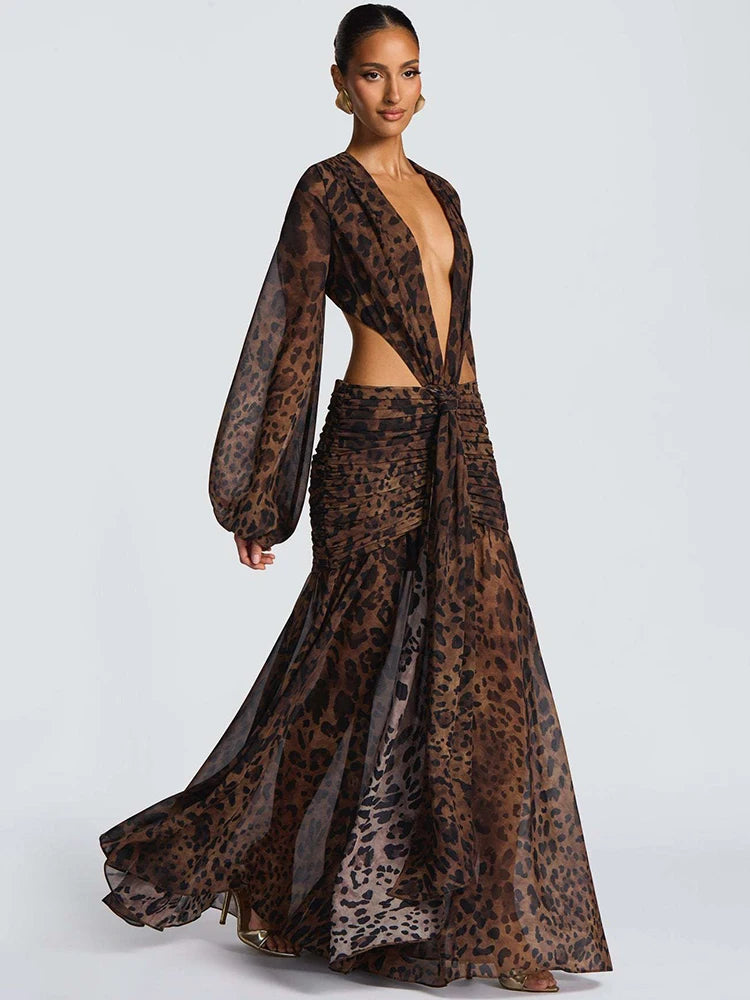 Vestido Longo Monjou – Manga Longa, Fenda Elegante e Recorte Costas