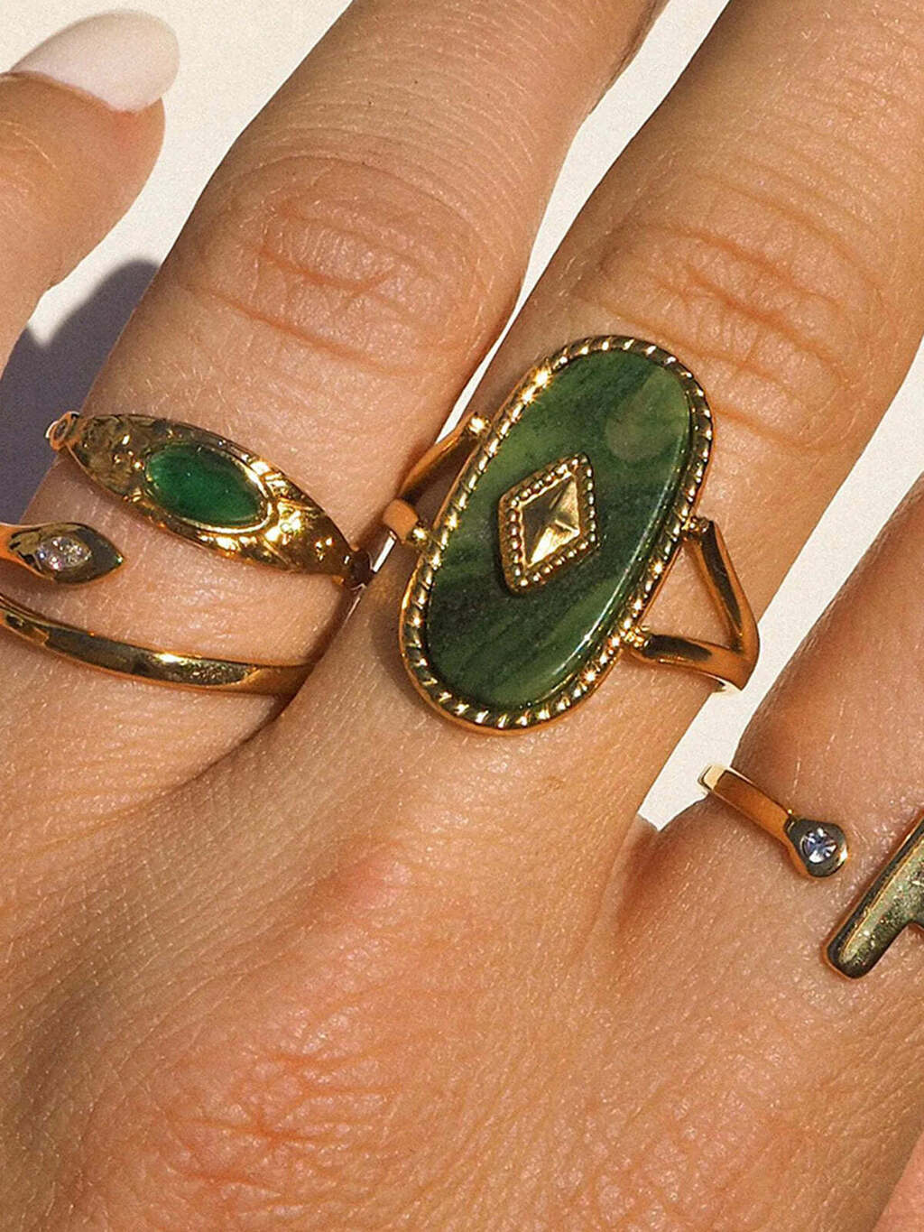 Anel Kacey Elegante em Aço Inoxidável