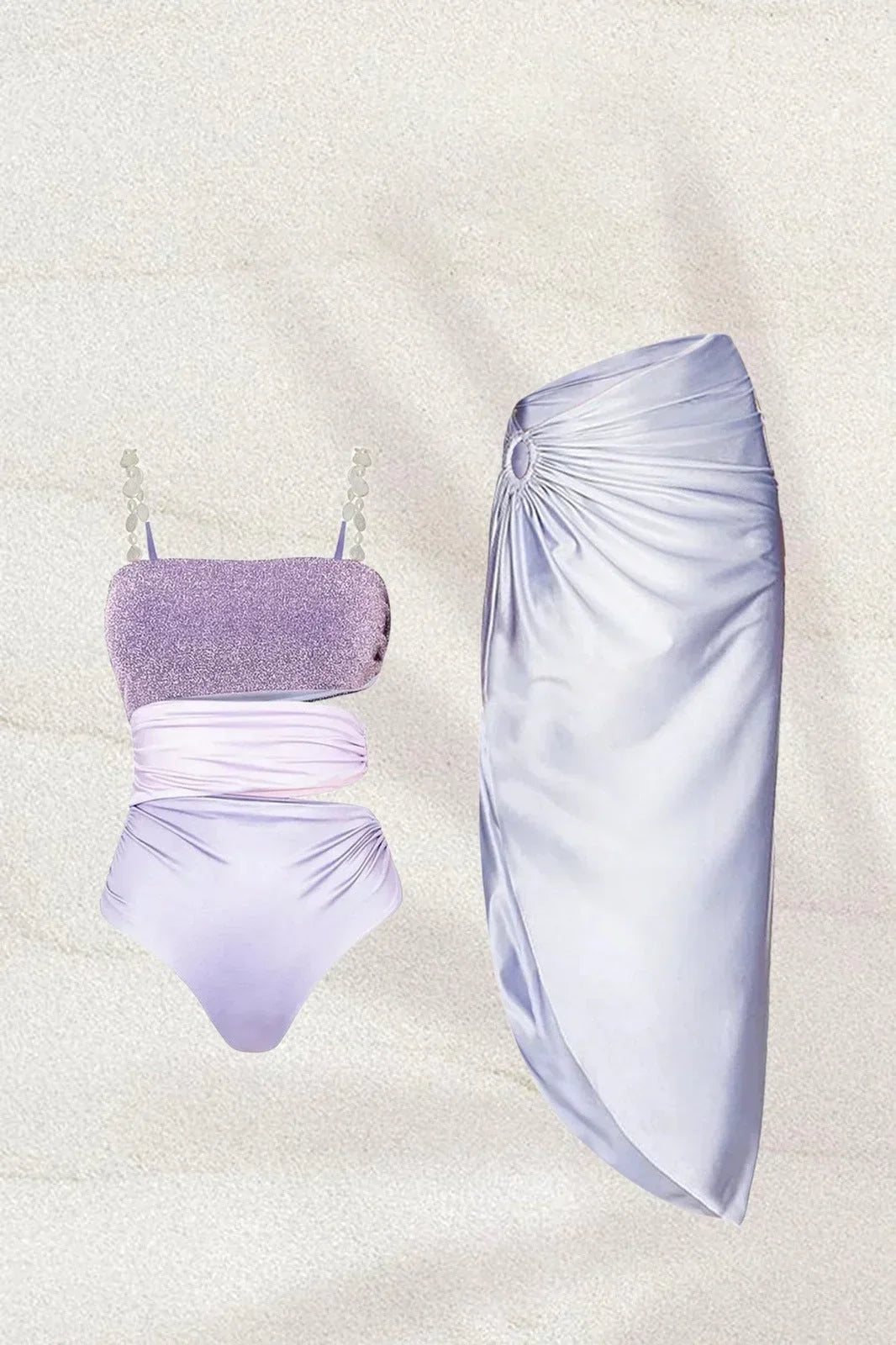 Biquíni Carlin com Recortes Modernos