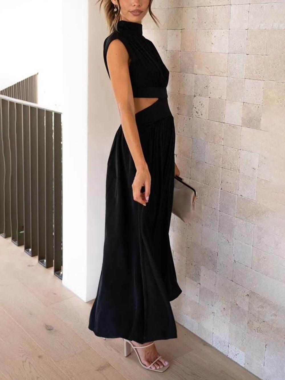 Vestido Midi Ayla com Recorte na Cintura e Bolsos