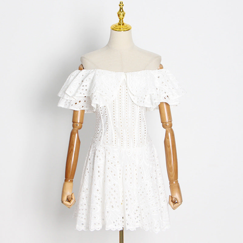 Vestido Mini Bordado Ombro a Ombro Leve e Fresco