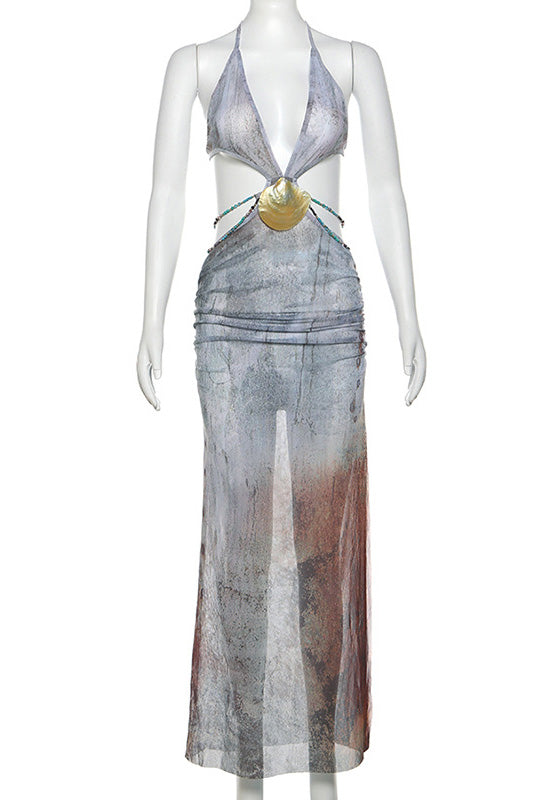 Vestido Longo de Tule com Decote Halter e Acabamento em Conchas