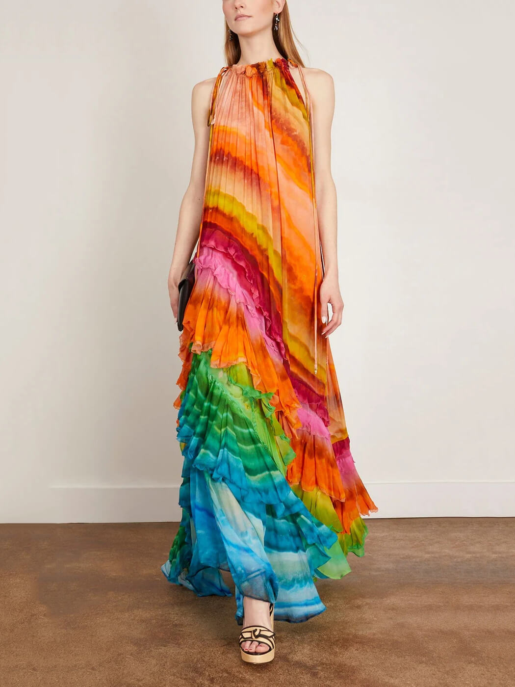 Vestido Longo Iris com Camadas Multicoloridas