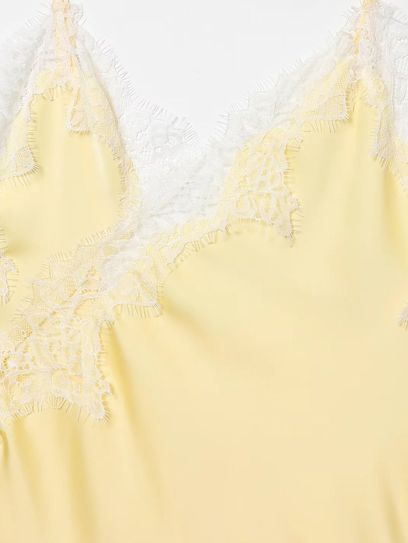 Vestido Lumière Satin – Encanto em Renda