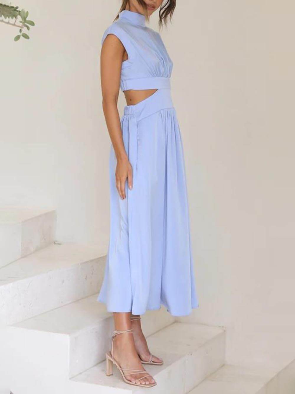 Vestido Midi Ayla com Recorte na Cintura e Bolsos