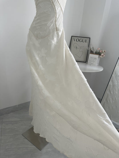 Vestido Longo Elegante com Costas Abertas e Amarração - Flor