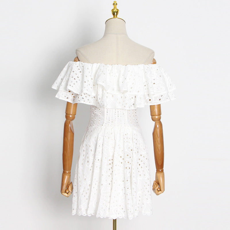 Vestido Mini Bordado Ombro a Ombro Leve e Fresco