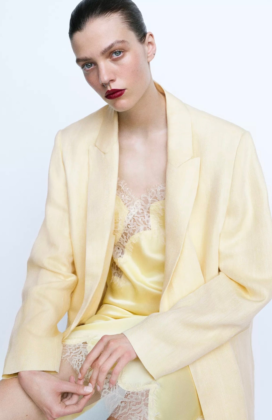 Vestido Lumière Satin – Encanto em Renda