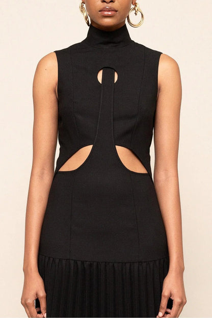 Vestido Longo Plissado com Recortes Cutout Preto