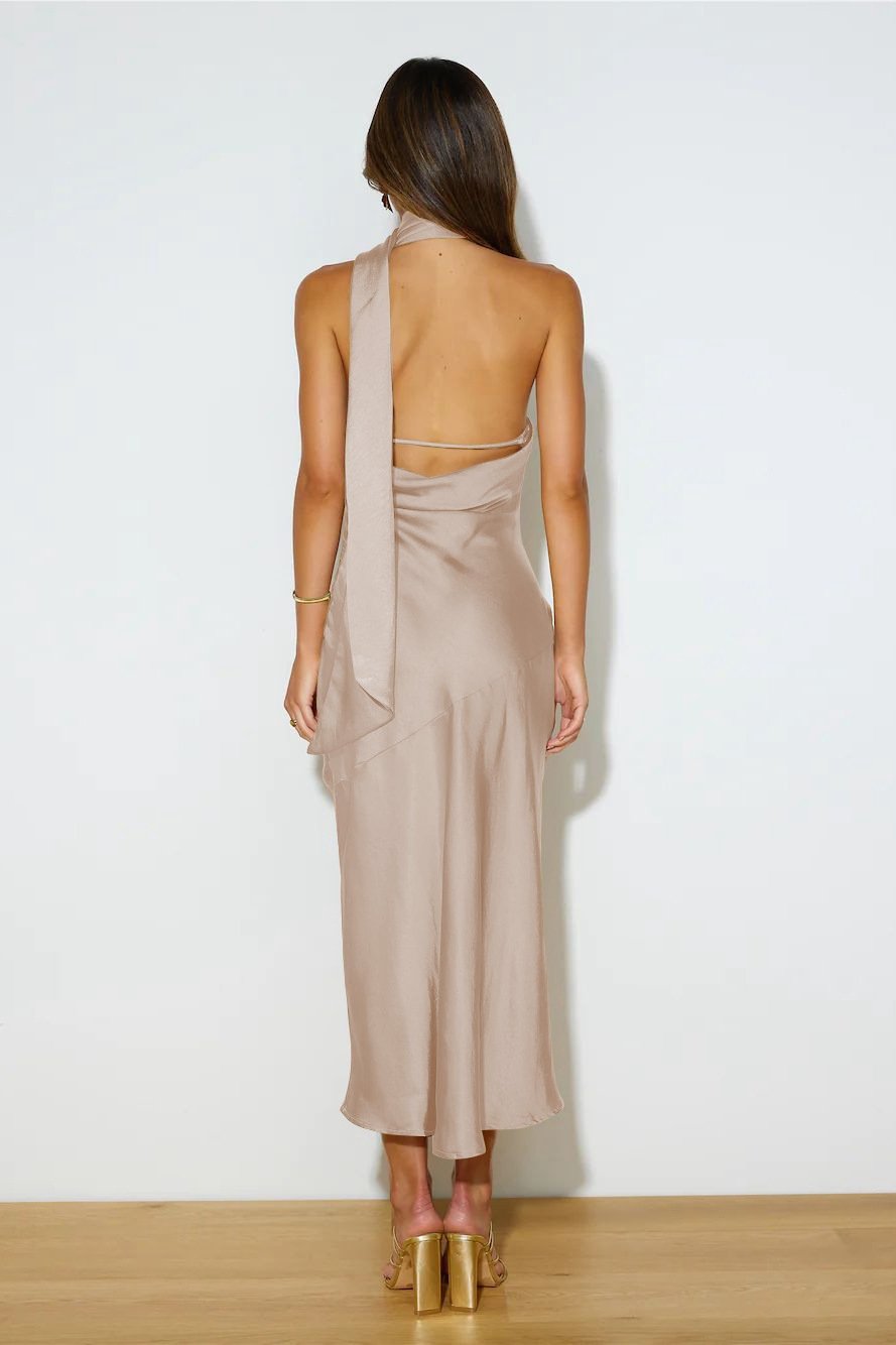 Vestido Midi Nad em Cetim com Decote Halter Drapeado