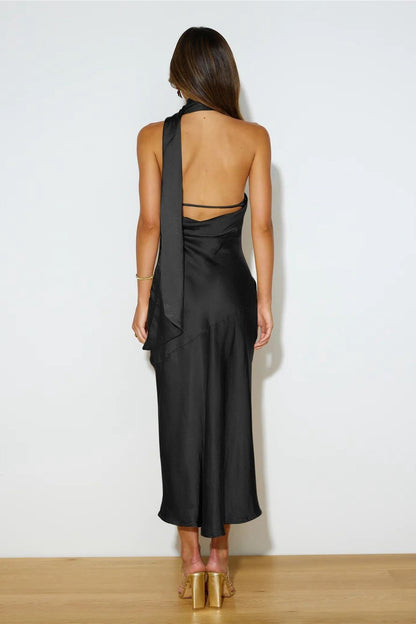 Vestido Midi Nad em Cetim com Decote Halter Drapeado