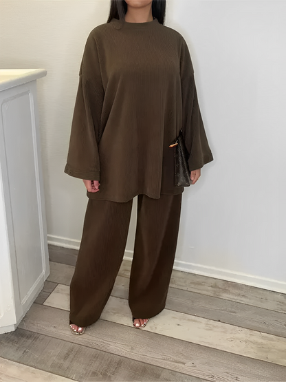 Conjunto Feminino de Veludo Cotelê com Suéter Oversized e Calça Wide Leg – Indira