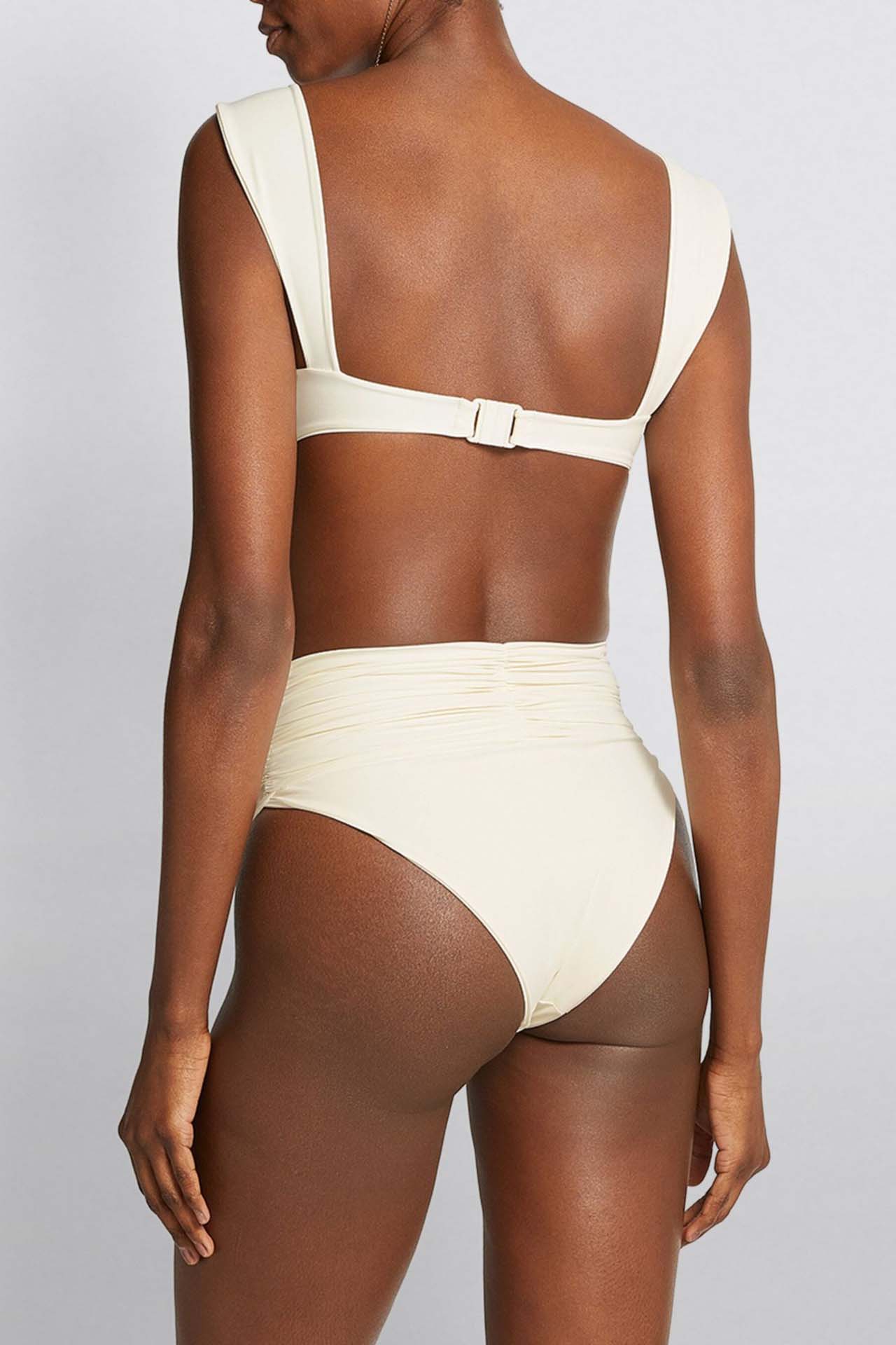 Biquíni com Detalhe Floral e Franzido