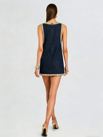 Vestido Curto Jeans Azul-Marinho com Pedrarias e Corte Reto - Mayara