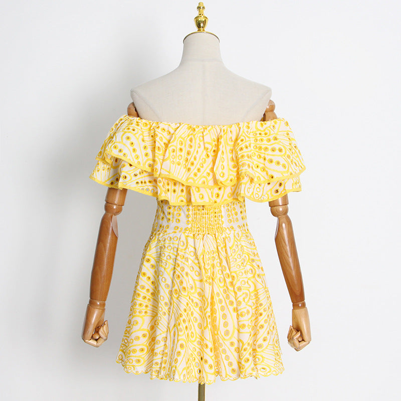Vestido Mini Bordado Ombro a Ombro Leve e Fresco