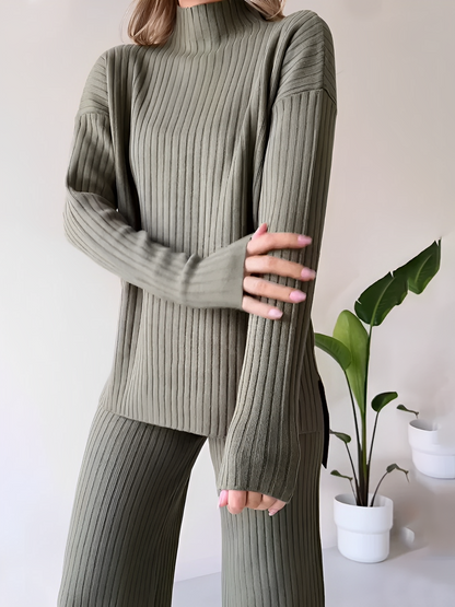 Conjunto Feminino de Tricô Canelado com Suéter Mullet Gola Alta e Calça Pantalona - Grace