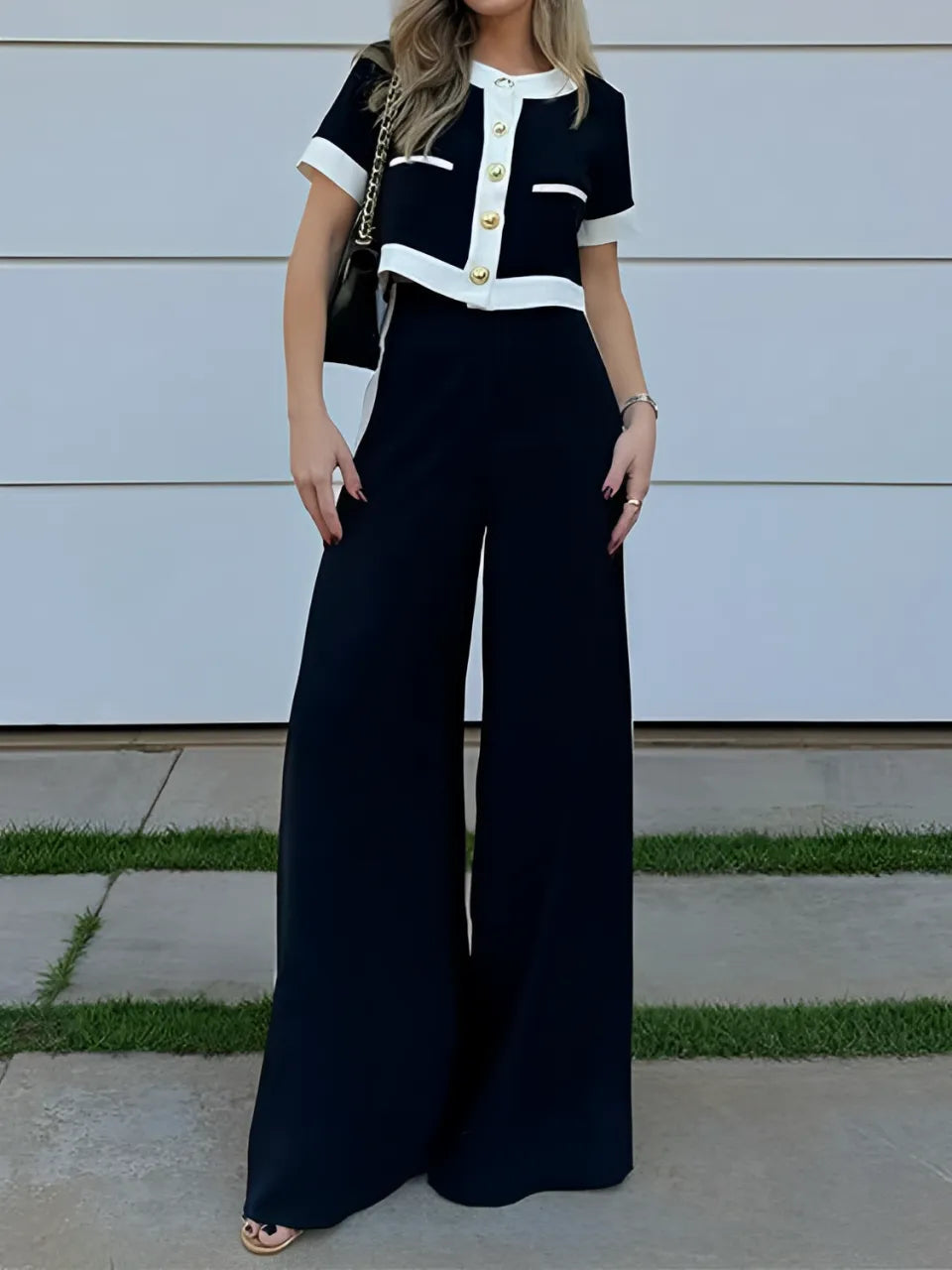 Conjunto Feminino Confortável Blusa Cropped com Botões e Calça de Cintura Alta - Victoria
