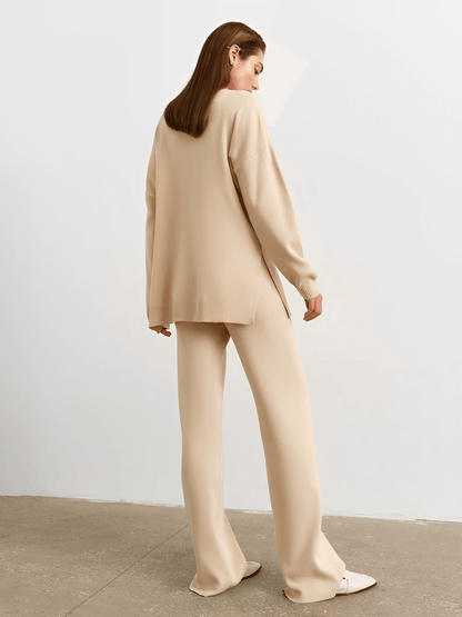 Conjunto Feminino com Suéter Mullet de Gola Alta e Calça Reta Cintura Alta - Manuela