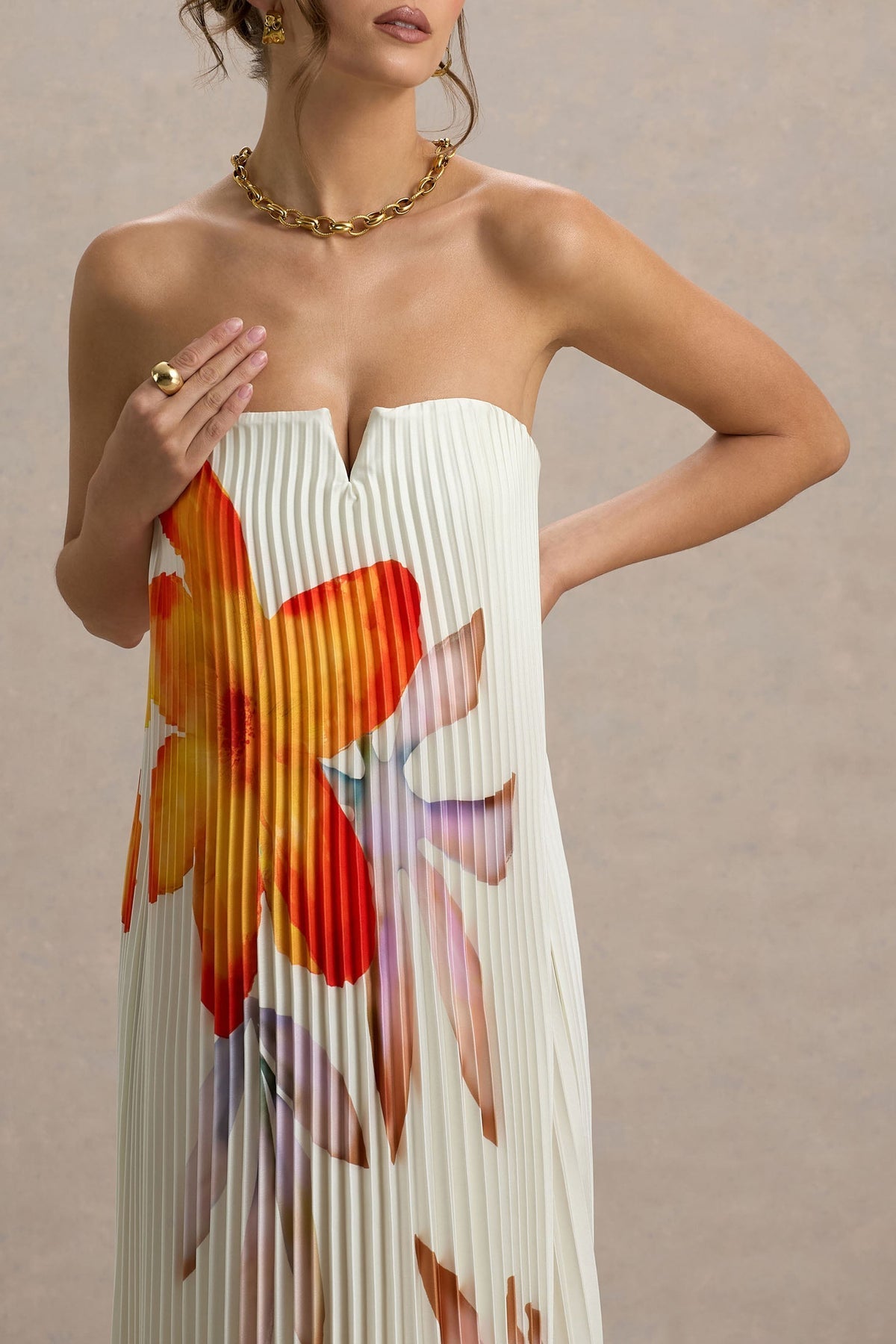 Vestido Longo com Estampa Floral Laranja – Decote Coração
