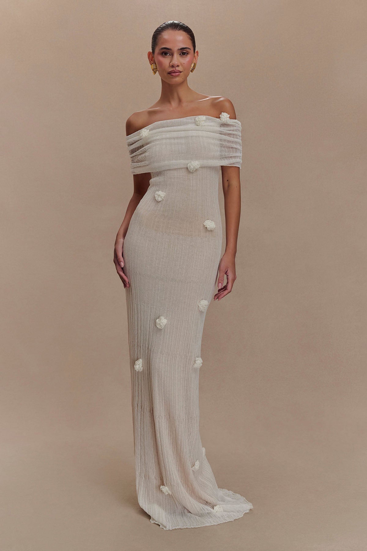 Vestido Longo Tricot Sereia Verde Claro Ombro a Ombro com Aplicações de Orquídeas