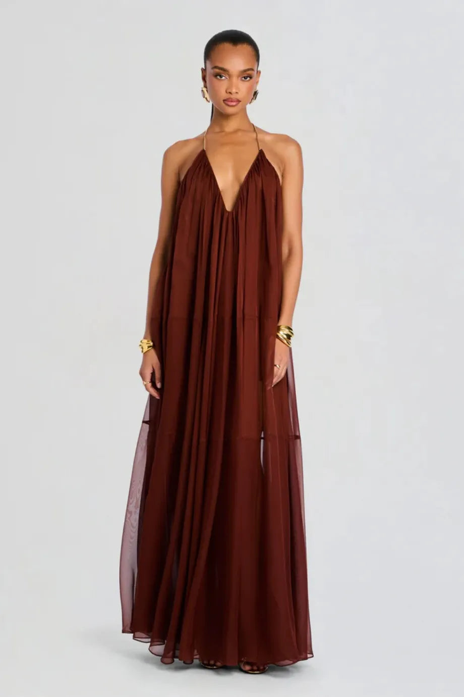 Vestido Longo de Chiffon Arlet com Decote V em Marrom