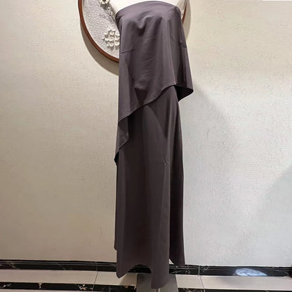 Conjunto Feminino Elegante Calandra – Tom Sólido com Top Tomara-que-Caia Assimétrico e Saia Longa Solta