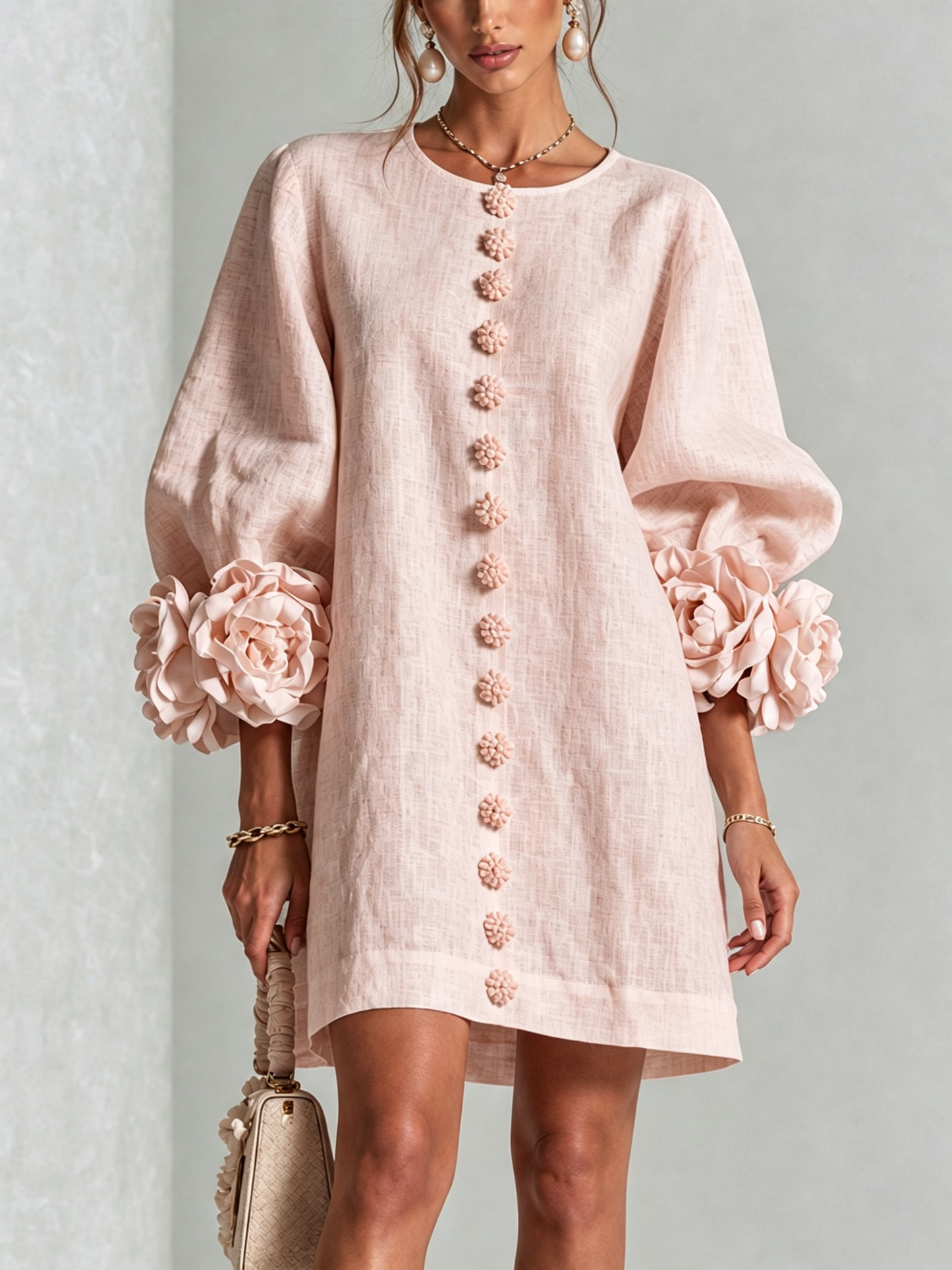 Vestido Helena Floral Rosa com Mangas Marcantes