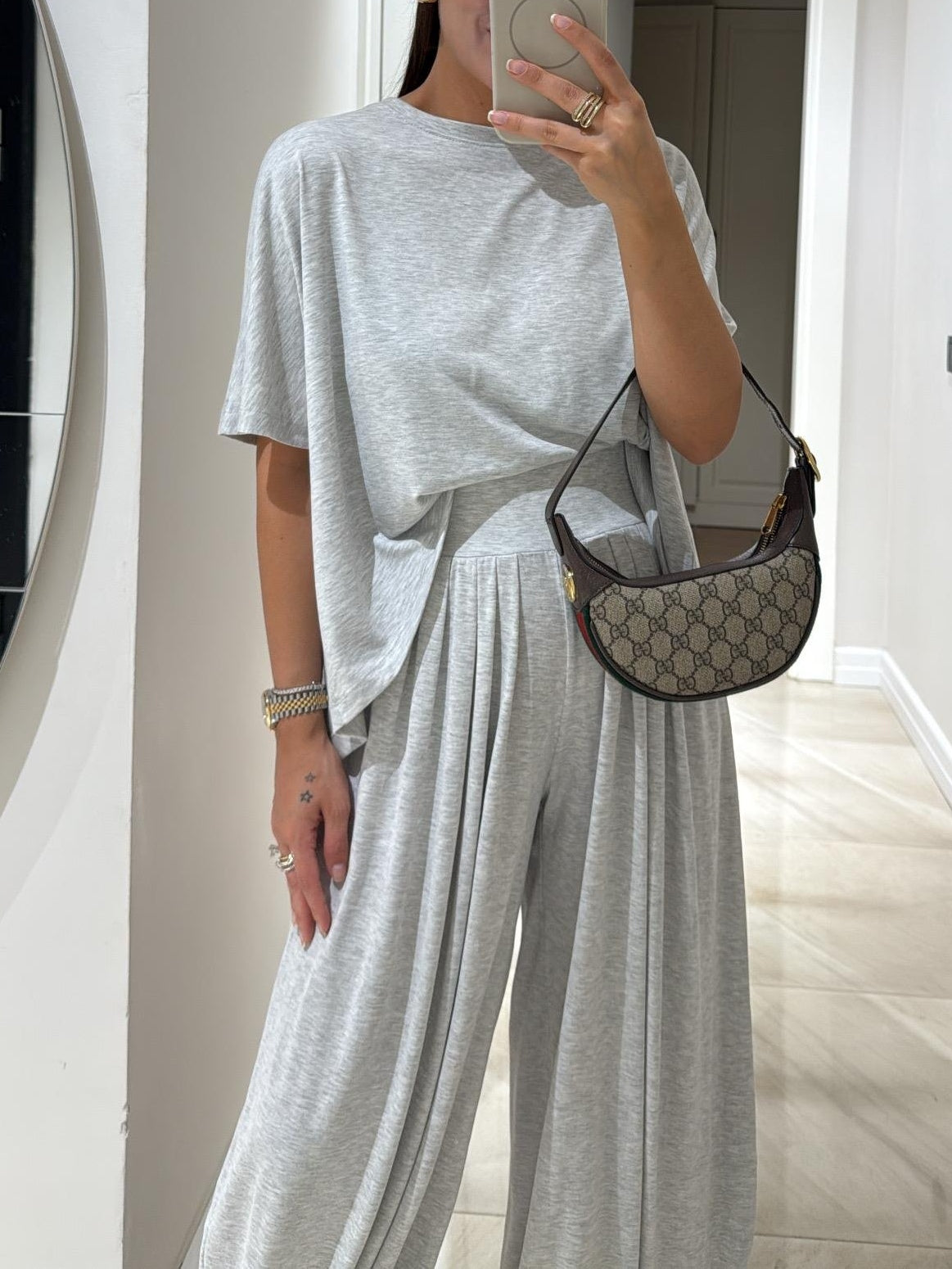 Conjunto Lívia Cinza Claro com Calça Pantalona
