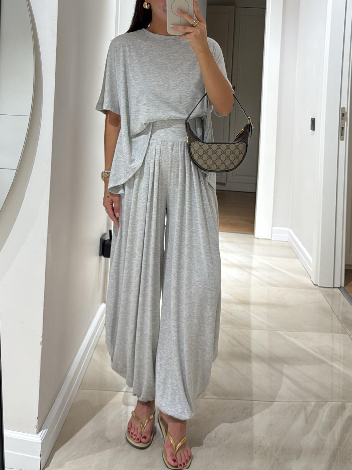 Conjunto Lívia Cinza Claro com Calça Pantalona