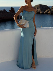 Vestido Longo de Cetim Elegante com Fenda Lateral