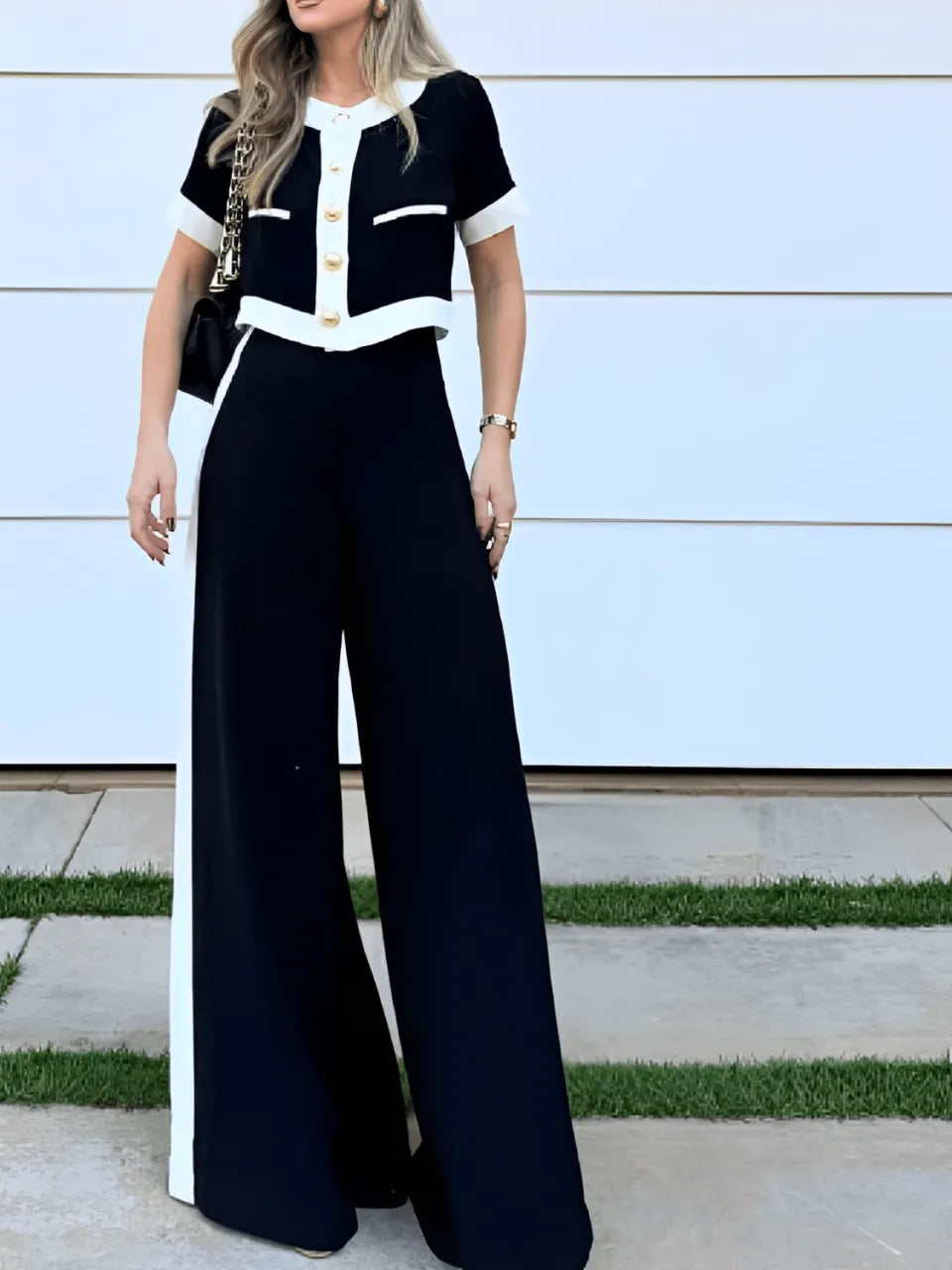 Conjunto Feminino Confortável Blusa Cropped com Botões e Calça de Cintura Alta - Victoria