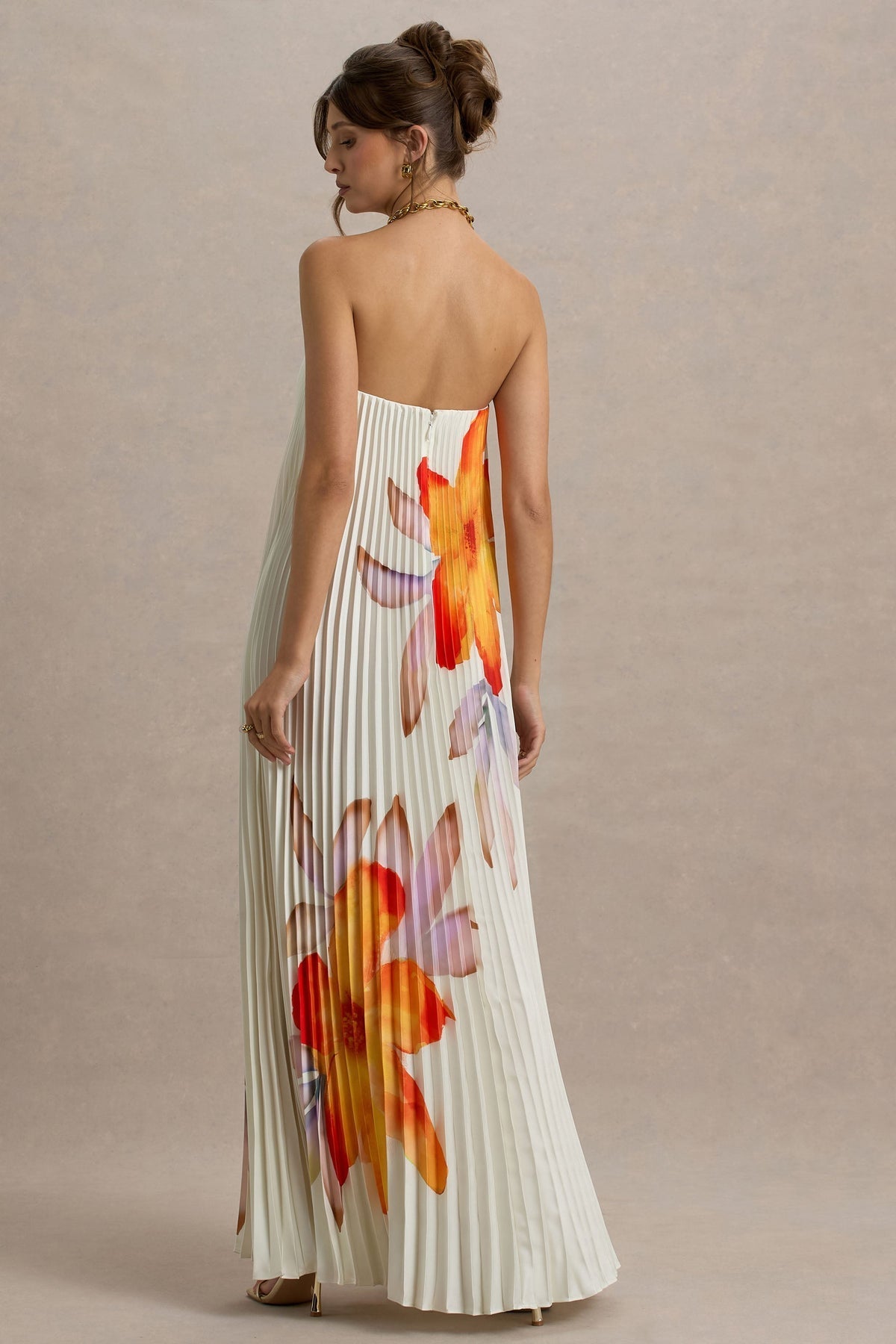 Vestido Longo com Estampa Floral Laranja – Decote Coração