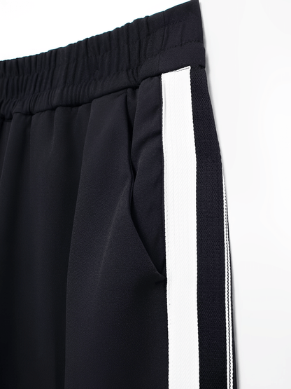 Conjunto Feminino Casual Esportivo com Jaqueta de Zíper e Calça com Listras Brancas Laterais  – Fernanda
