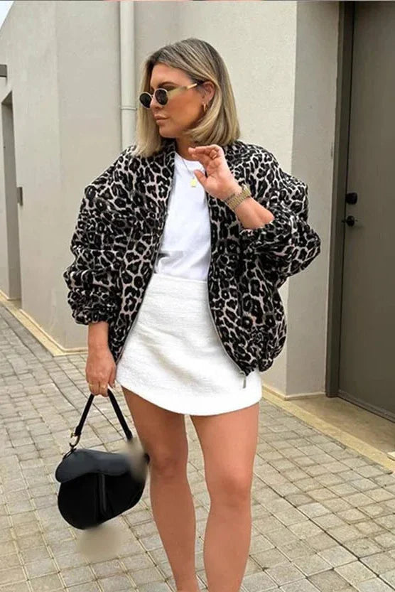 Jaqueta Estilo Retrô com Estampa de Leopardo