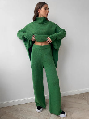 Conjunto Feminino de Tricô com Suéter Mullet Gola Alta e Calça Pantalona de Cintura Alta - Melanie
