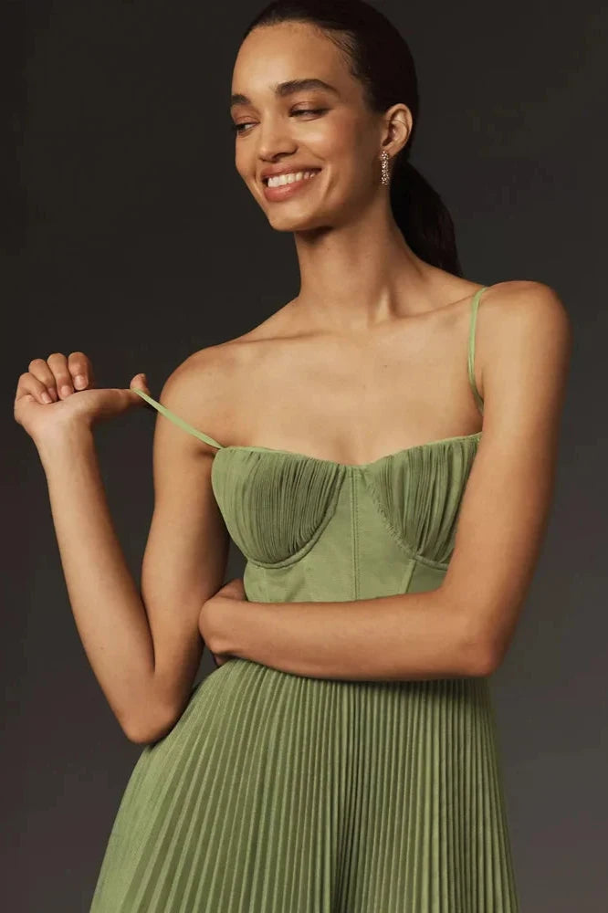 Vestido Midi com Bustier Plissado em Tule Fit e Flare