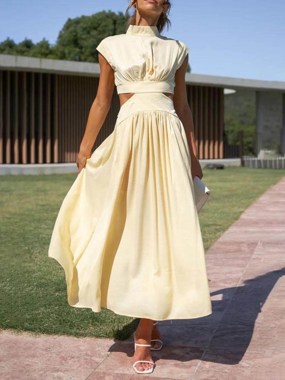 Vestido Midi Ayla com Recorte na Cintura e Bolsos