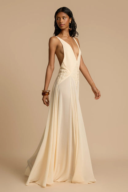 Vestido Lavinia Maxi – Decote Profundo Elegante