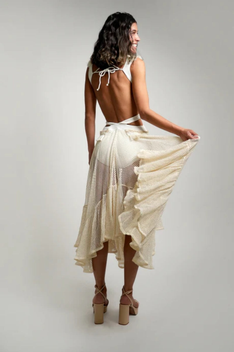 Maiô Vestido com Decote V, Recortes e Franjas