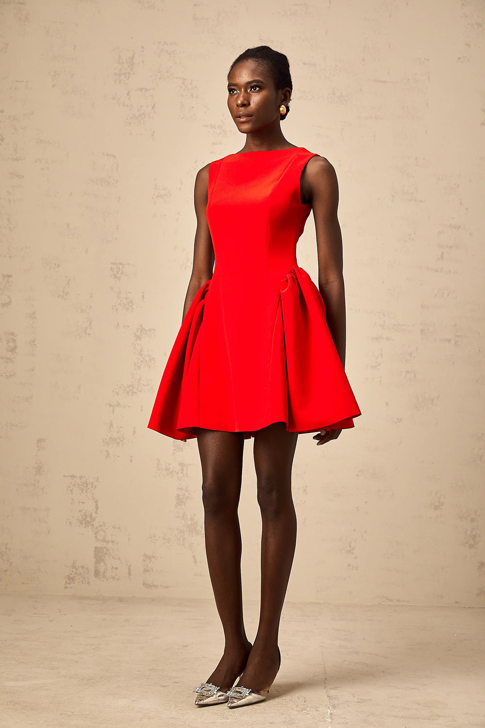 Vestido Mini Vermelho Flare com Decote Bateau