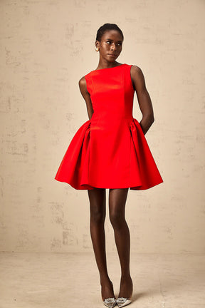 Vestido Mini Vermelho Flare com Decote Bateau