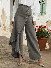 Calça Jeans Wide Leg com Transpasse Assimétrico e Cintura Alta